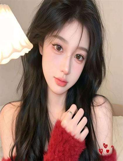 《超大号美人版》主题思想深度解读：核心意义与社会价值心理分析